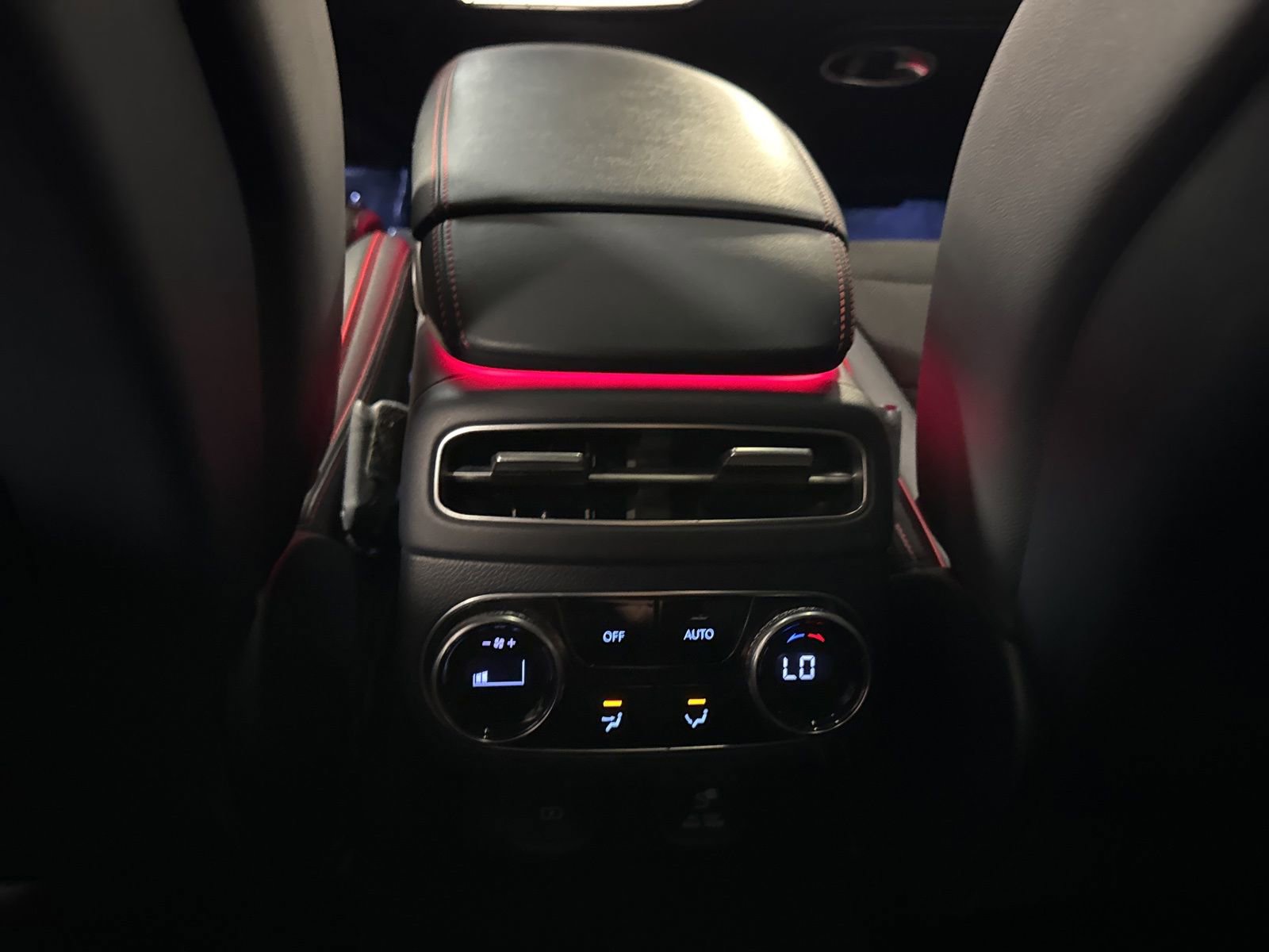 Used 2023 Genesis GV70 2.5T w/ Sport Prestige Package image 15