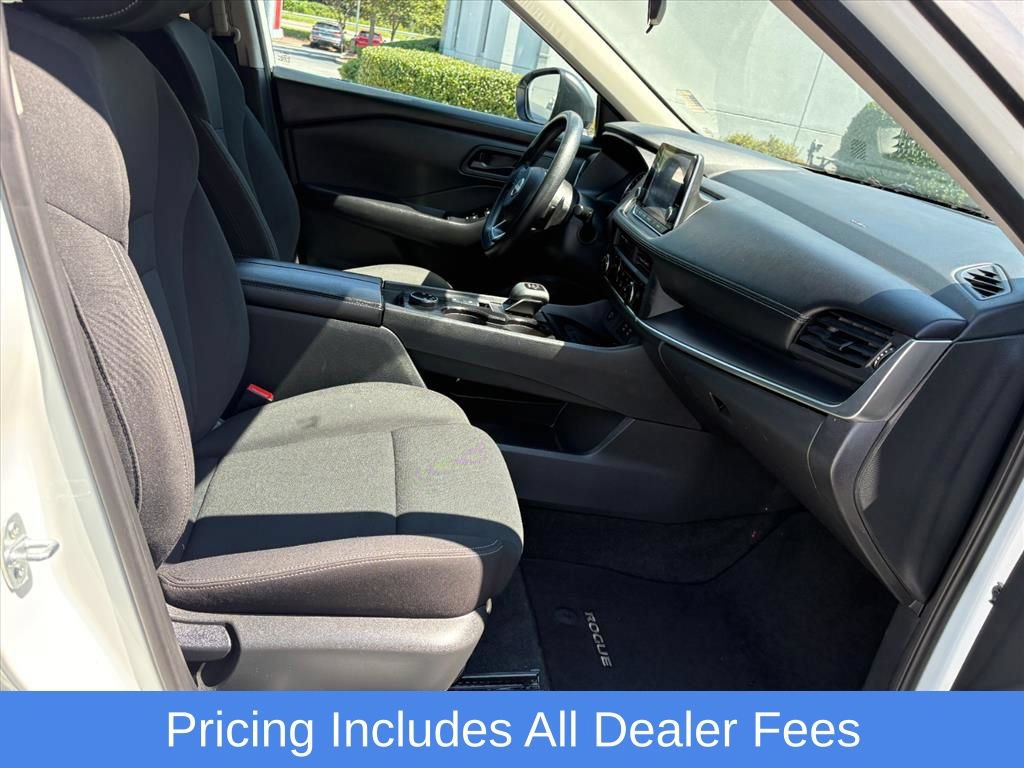 Used 2024 Nissan Rogue S AWD/4WD image 19