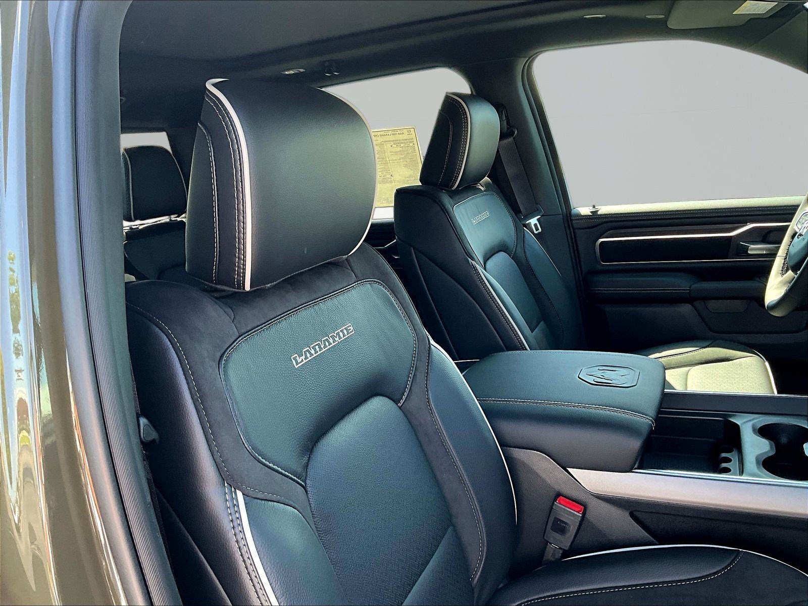 New 2027 RAM 1500 Laramie w/ Night Edition AWD/4WD image 19