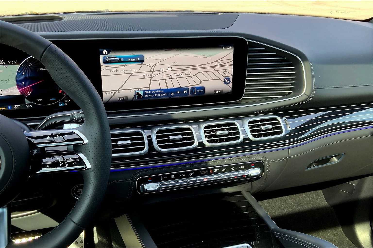 New 2026 Mercedes-Benz GLS 580 4MATIC image 6