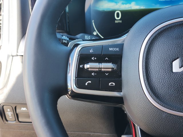 Certified 2023 Kia Sorento SX image 28