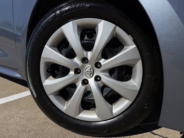 Certified 2025 Toyota Corolla LE image 10