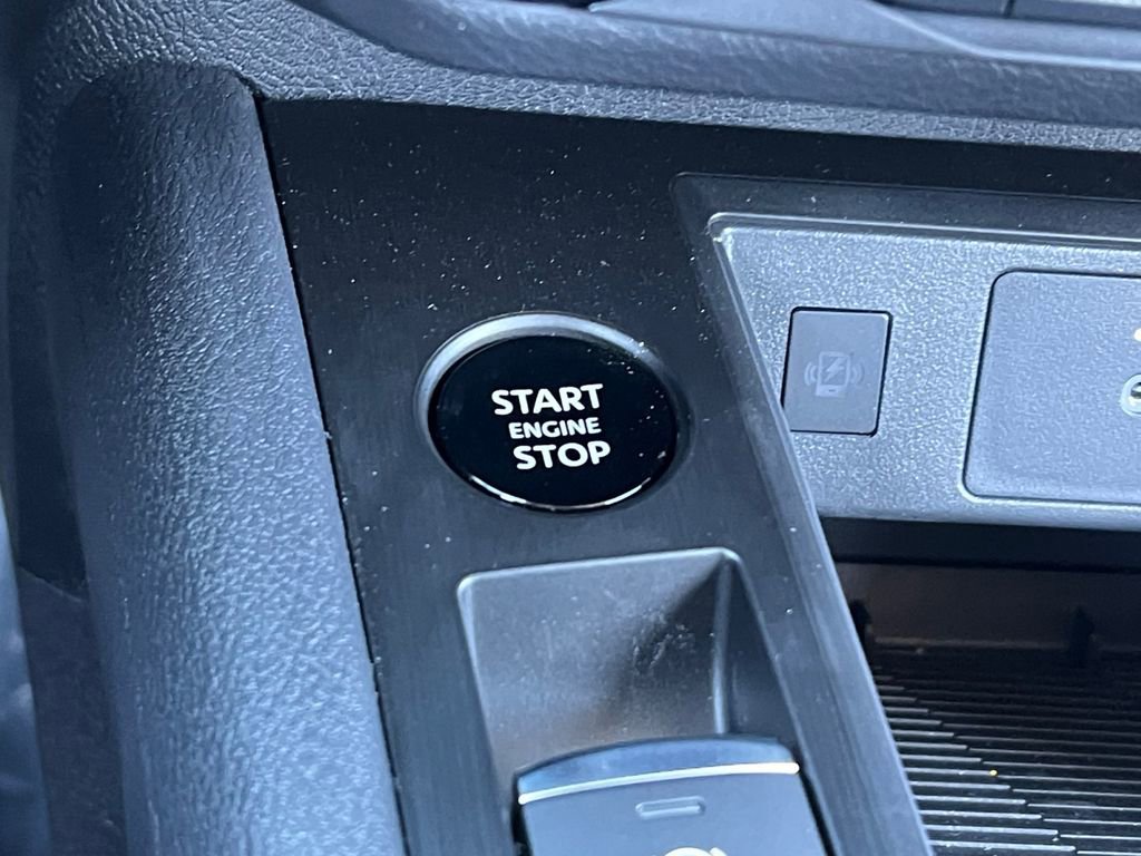 Used 2026 Nissan Kicks SV w/ SV Premium Package image 28