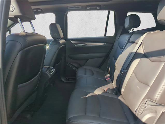 Used 2023 Cadillac XT6 Luxury image 14