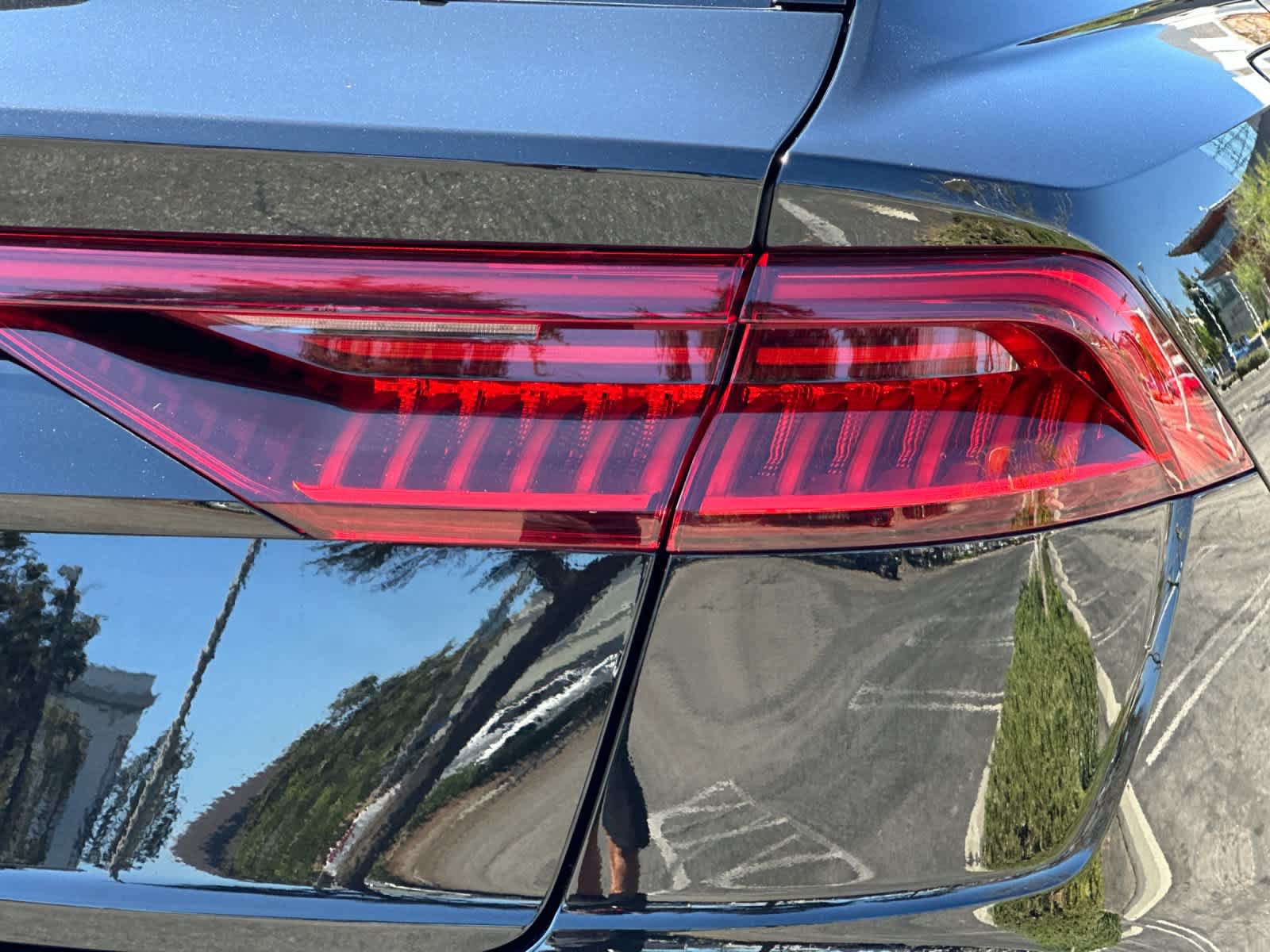 Used 2023 Audi Q8 Premium w/ Convenience Package AWD/4WD image 29