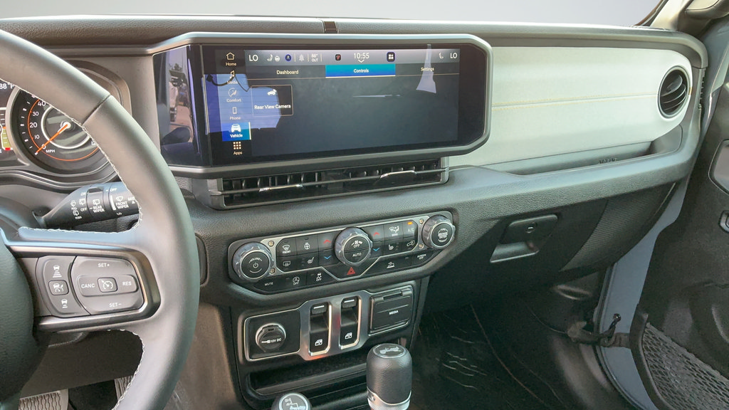 Used 2025 Jeep Wrangler Sport AWD/4WD image 7