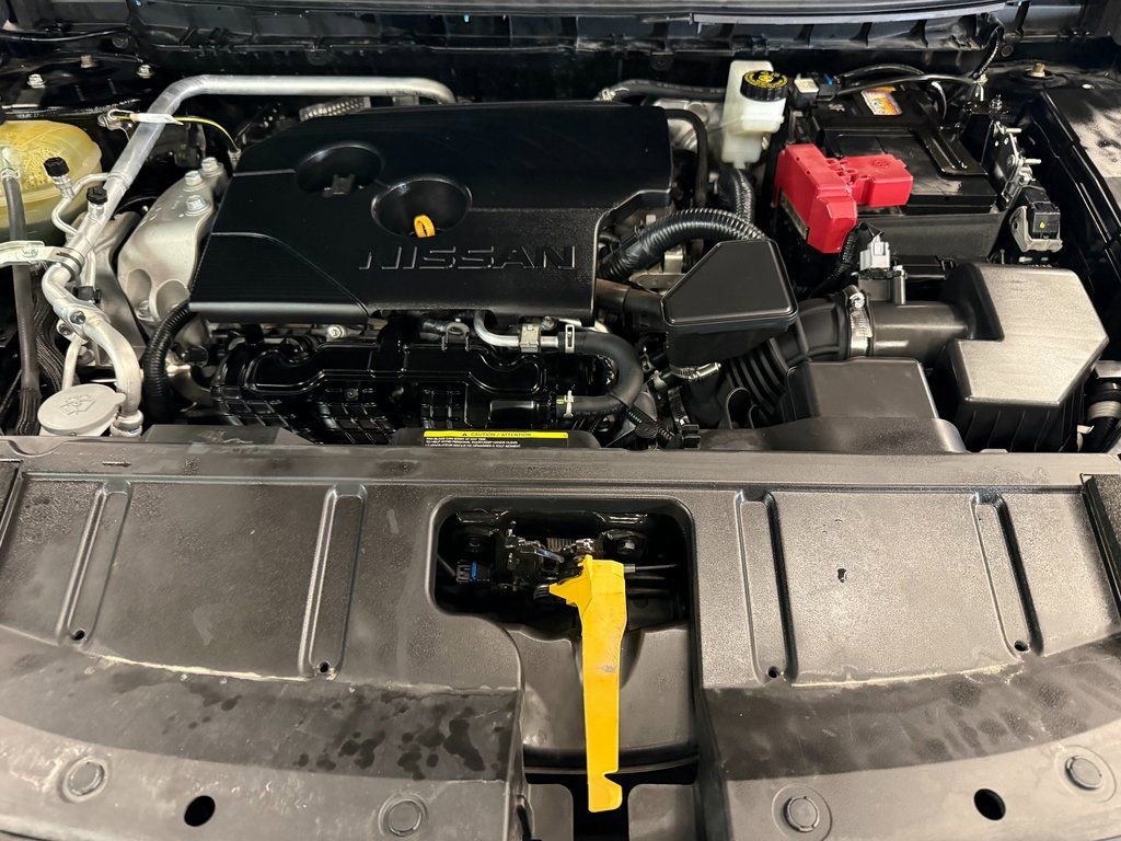 Used 2021 Nissan Rogue SV image 23