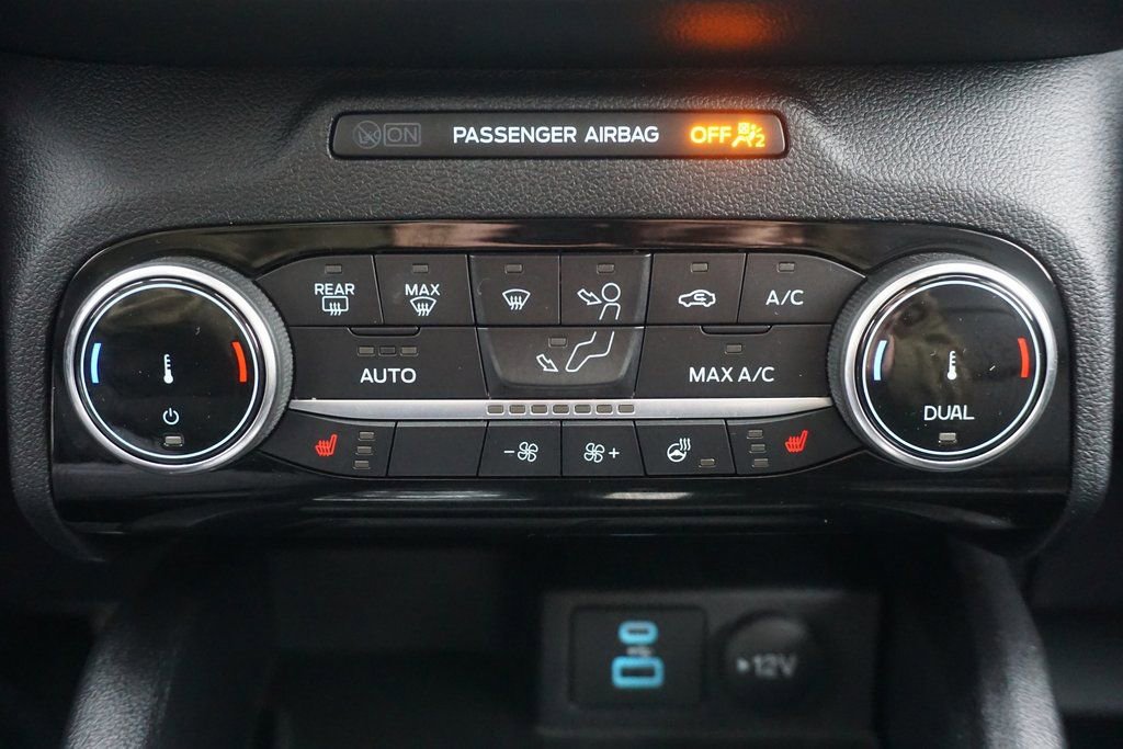 Used 2022 Ford Escape SEL w/ Technology Package image 16