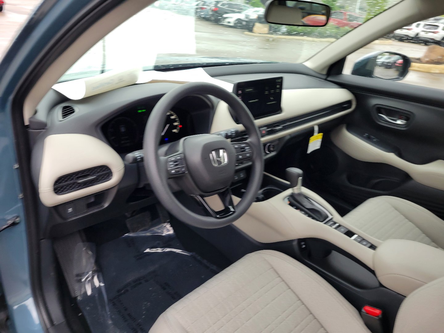 Certified 2026 Honda HR-V LX image 17