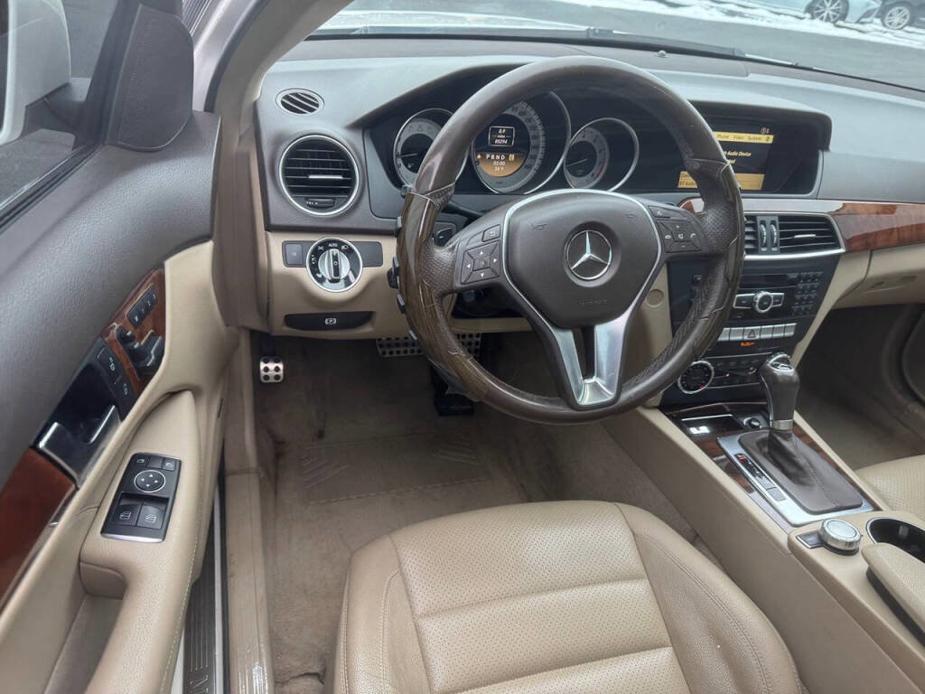Used 2012 Mercedes-Benz C 250 Coupe image 7