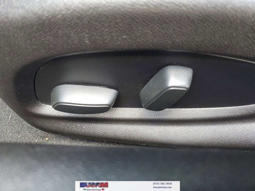 Used 2018 Chevrolet Camaro SS RWD image 9