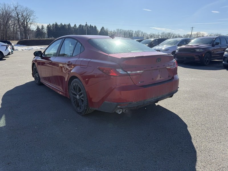 Used 2025 Toyota Camry SE w/ Convenience Package image 8