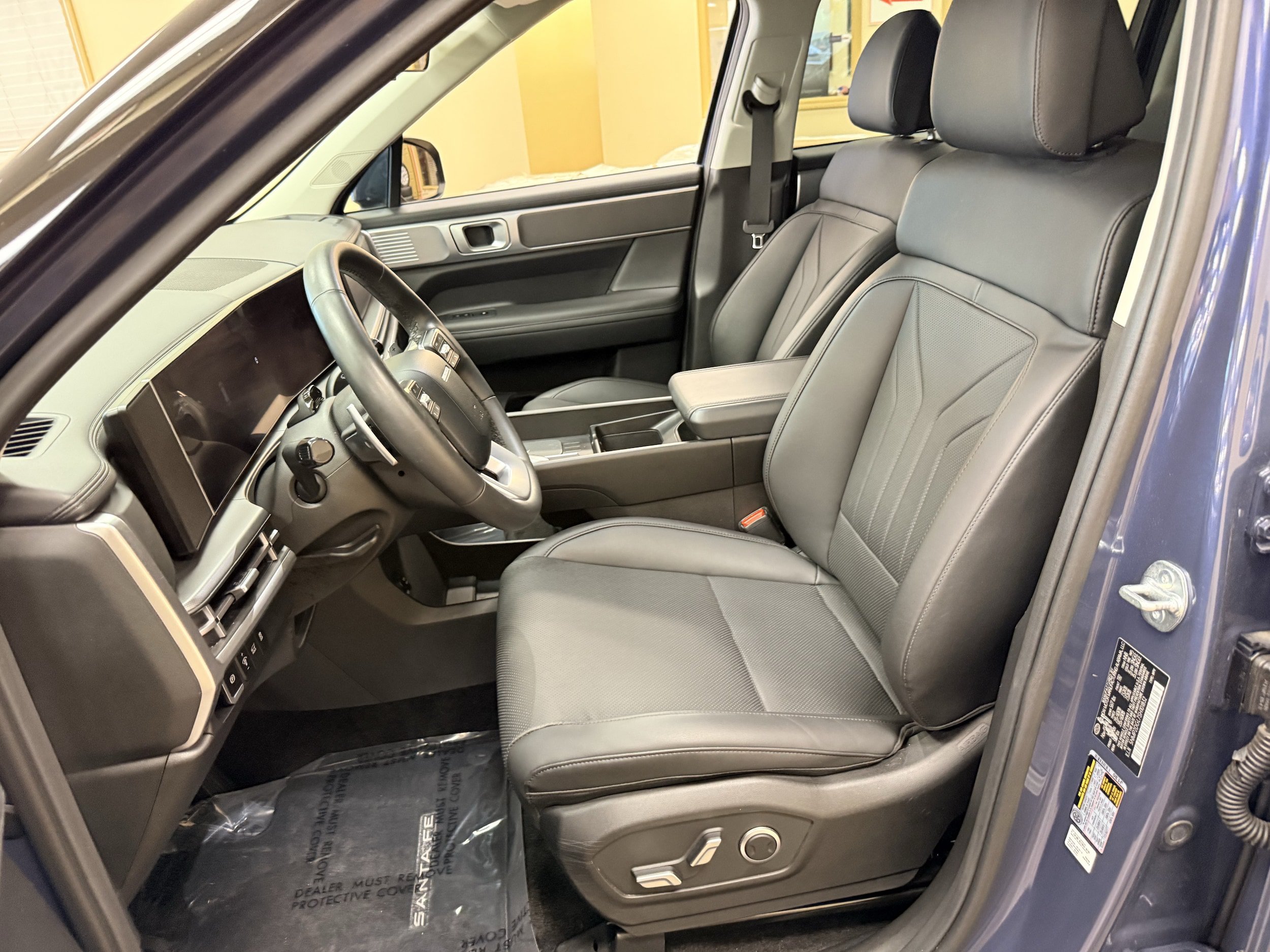 Used 2025 Hyundai Santa Fe SEL AWD/4WD image 27