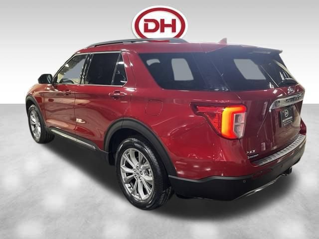 Used 2020 Ford Explorer XLT w/ Equipment Group 202A AWD/4WD image 9