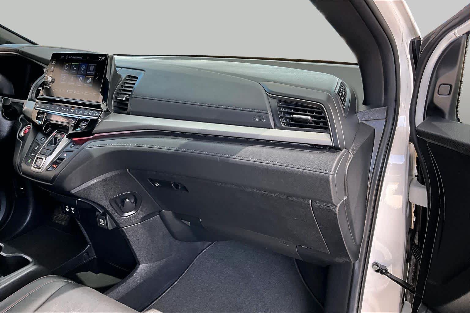 Used 2025 Honda Odyssey Sport-L image 19