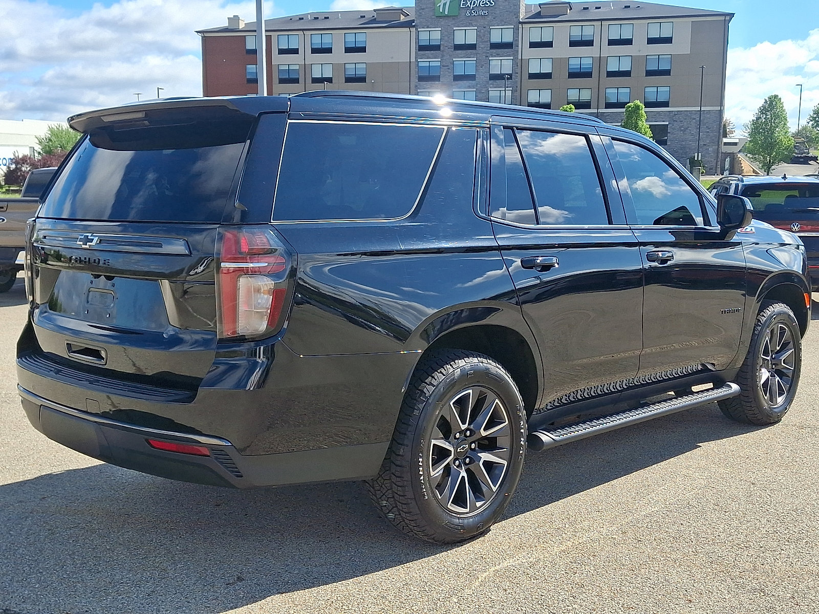 Used 2021 Chevrolet Tahoe Z71 w/ Rear Media and Nav Package image 6