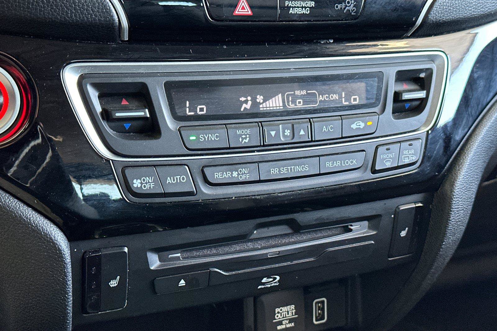 Used 2021 Honda Pilot Touring image 23