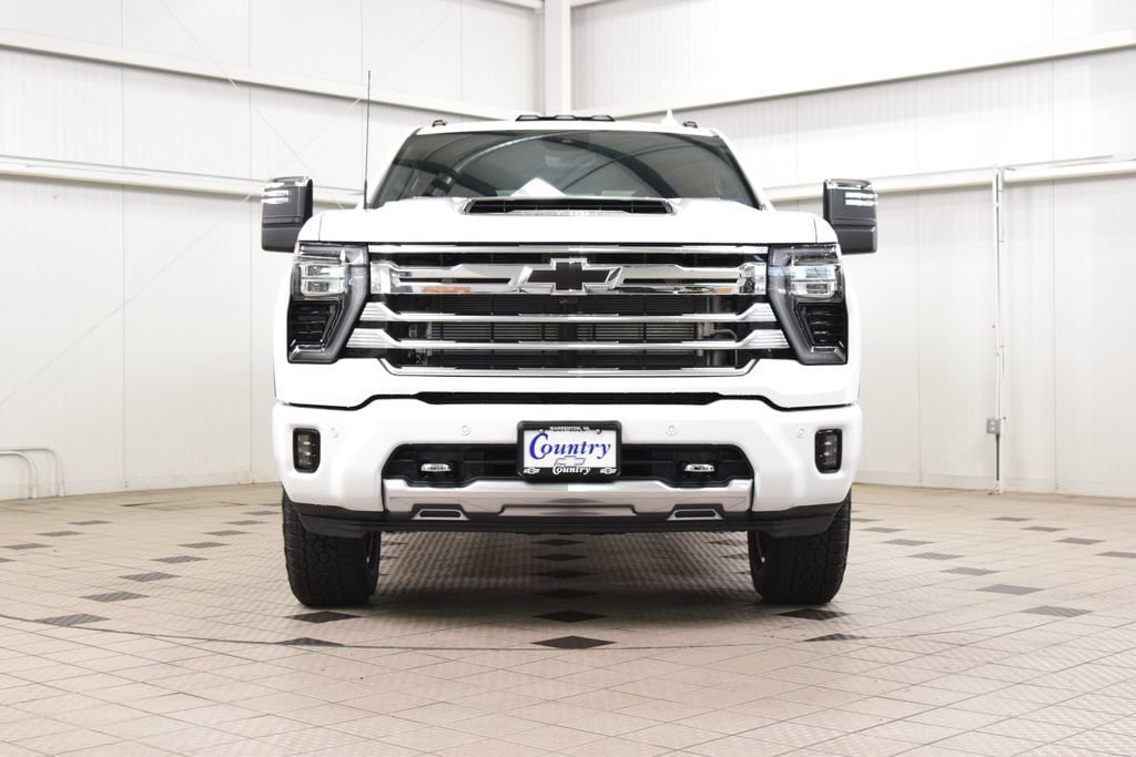 New 2026 Chevrolet Silverado 2500 High Country w/ High Country Premium Package AWD/4WD image 2