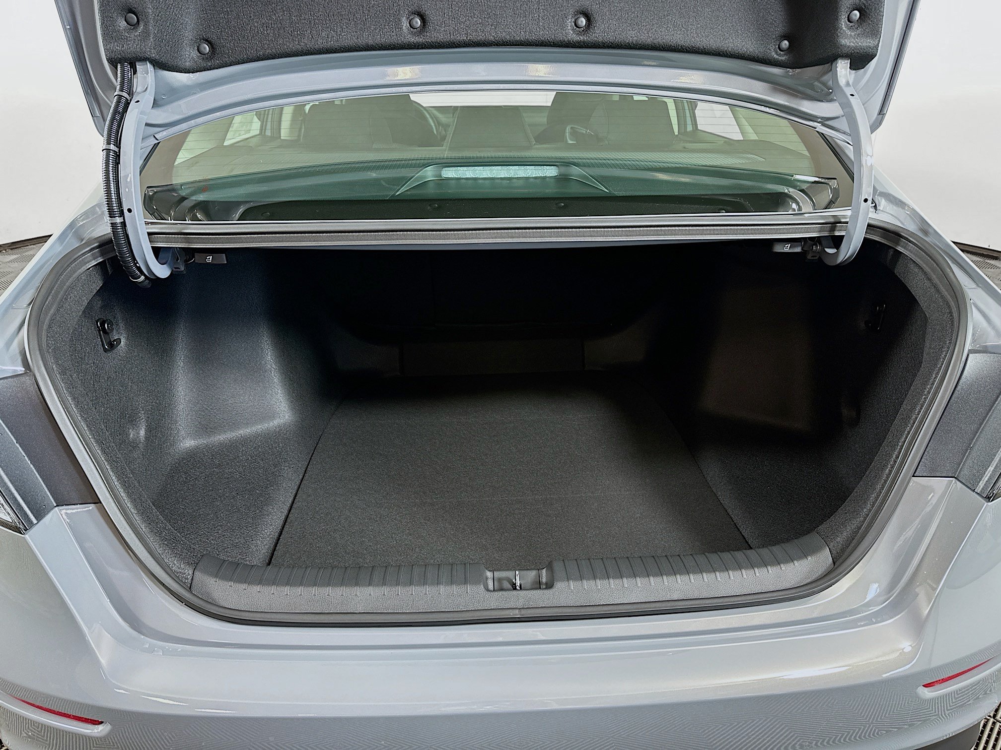 Used 2025 Honda Accord SE image 25
