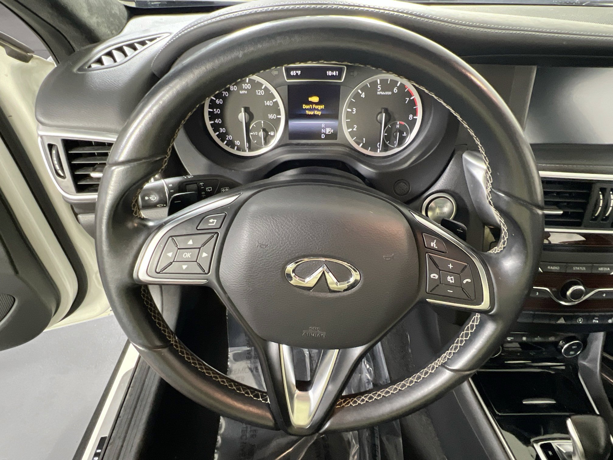 Used 2018 INFINITI QX30 AWD w/ Dark Wood Package image 11
