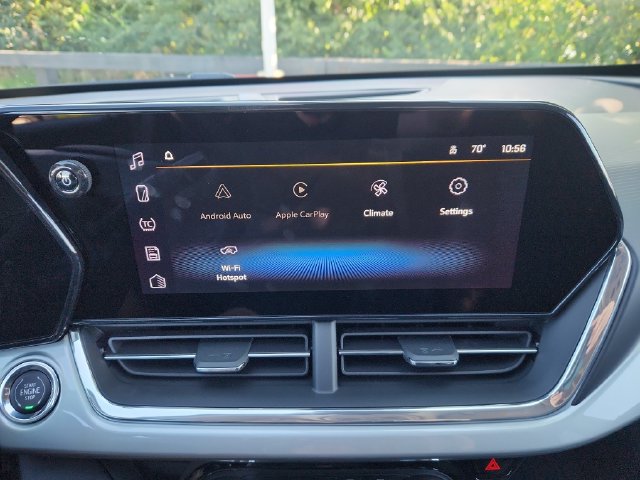 New 2026 Chevrolet Trax LT w/ Sunroof Package FWD image 27