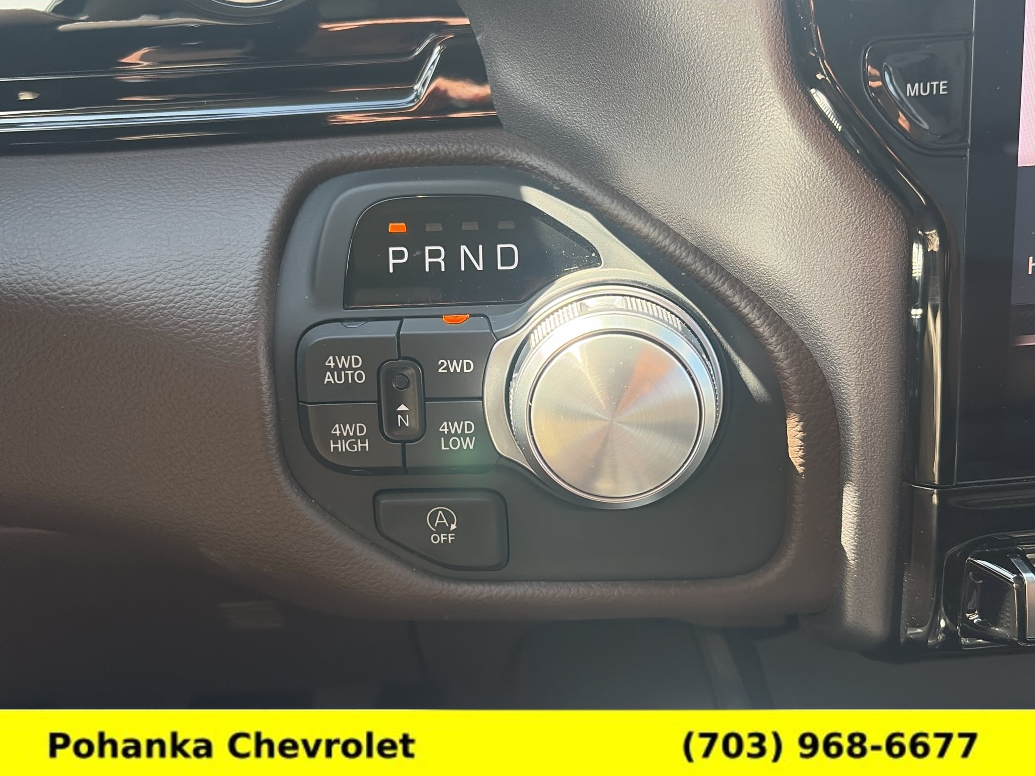Used 2025 RAM 1500 Laramie AWD/4WD image 14