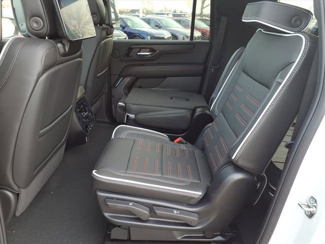 New 2026 GMC Yukon XL AT4 Ultimate AWD/4WD image 7