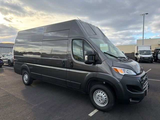 New 2025 RAM ProMaster 3500 w/ Premium Convenience Group
