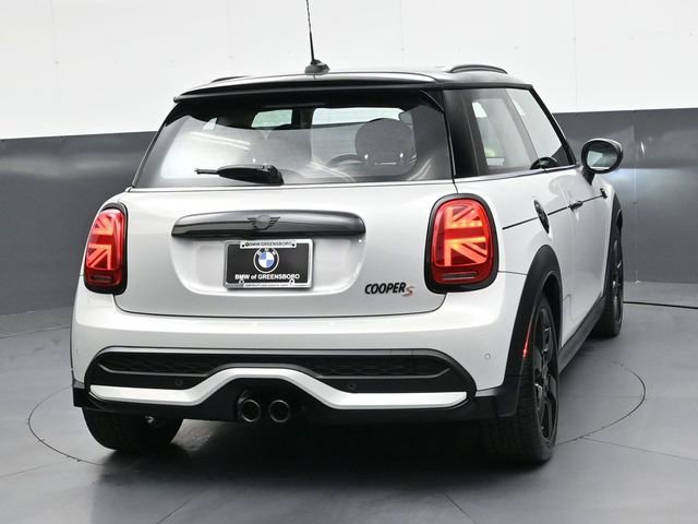 Used 2022 MINI Cooper S image 4