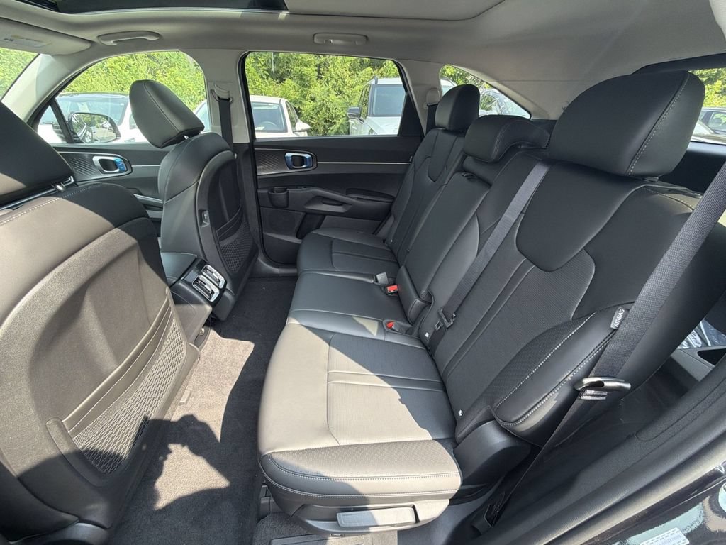 New 2026 Kia Sorento S w/ S Panoramic Sunroof Package AWD/4WD image 29
