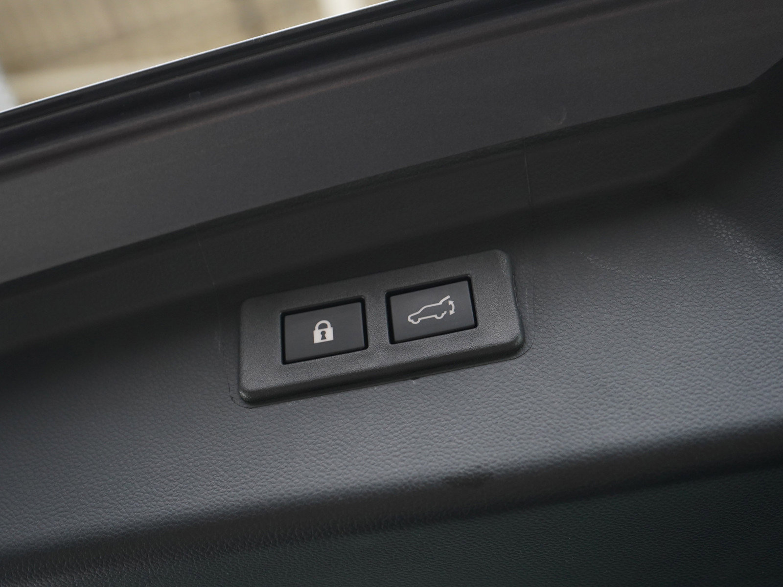 Certified 2025 Subaru Outback Premium image 17