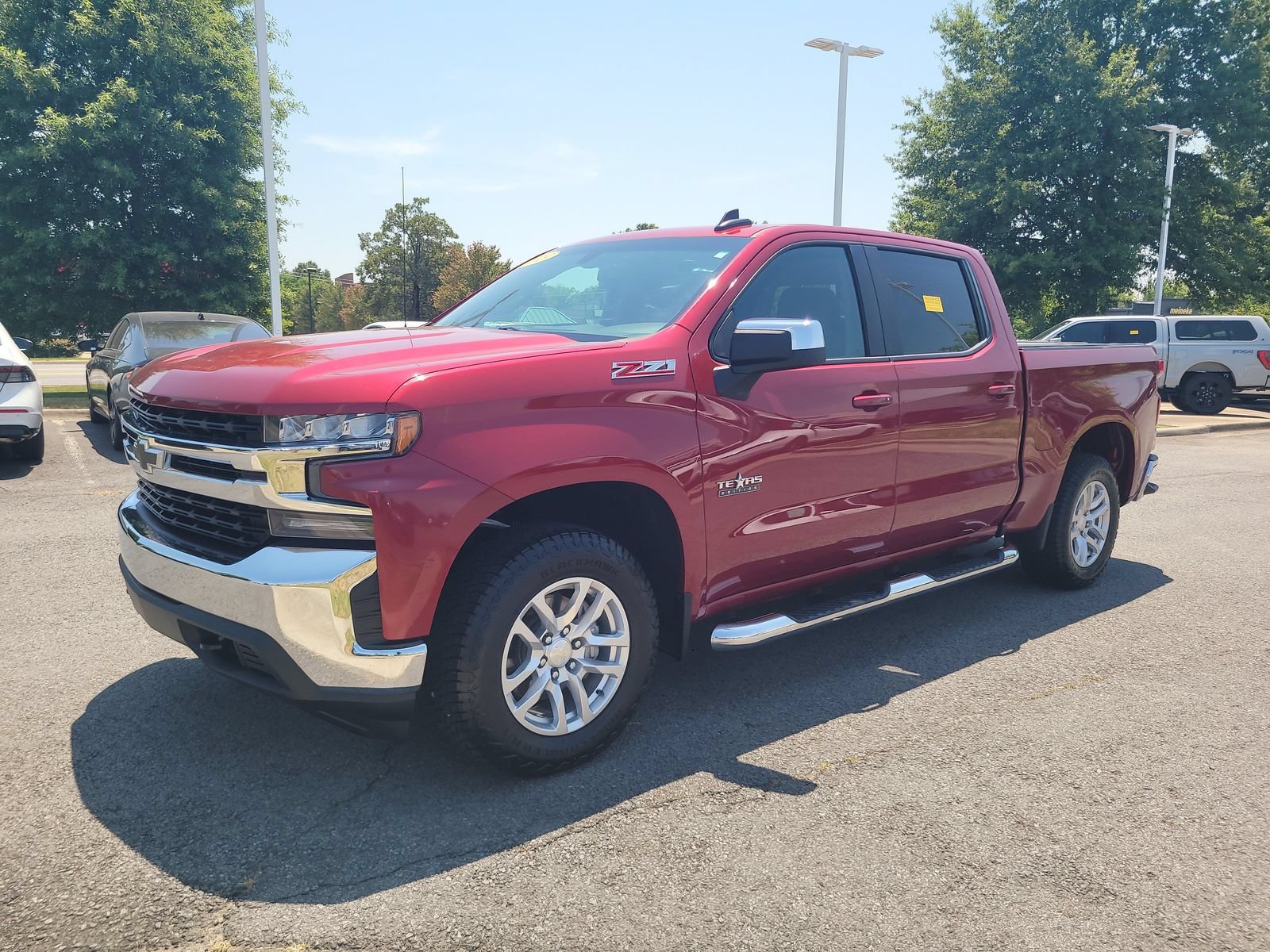 Used 2019 Chevrolet Silverado 1500 LT w/ Texas Edition AWD/4WD image 7