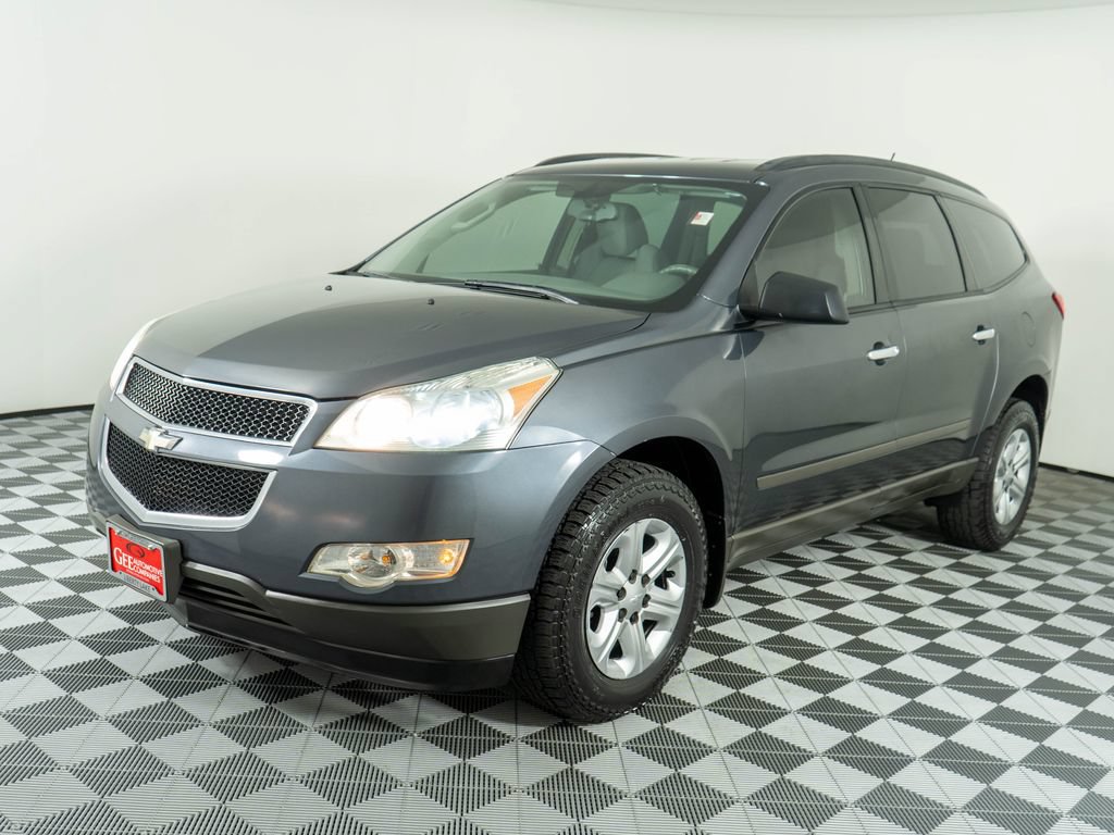 Used 2011 Chevrolet Traverse LS AWD/4WD image 3