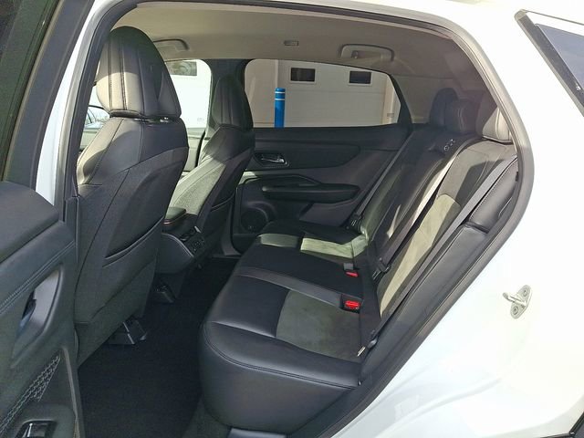 Used 2024 Nissan Ariya FWD image 10