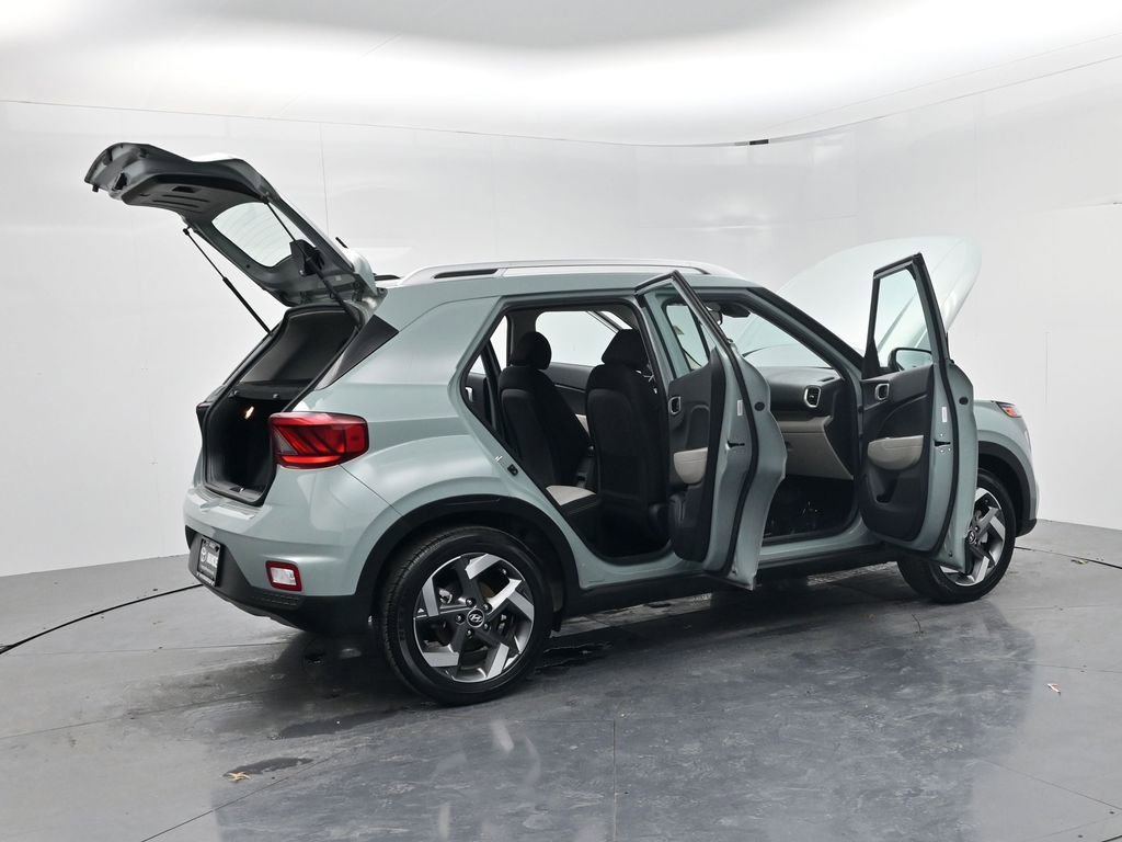 Used 2025 Hyundai Venue SEL image 62