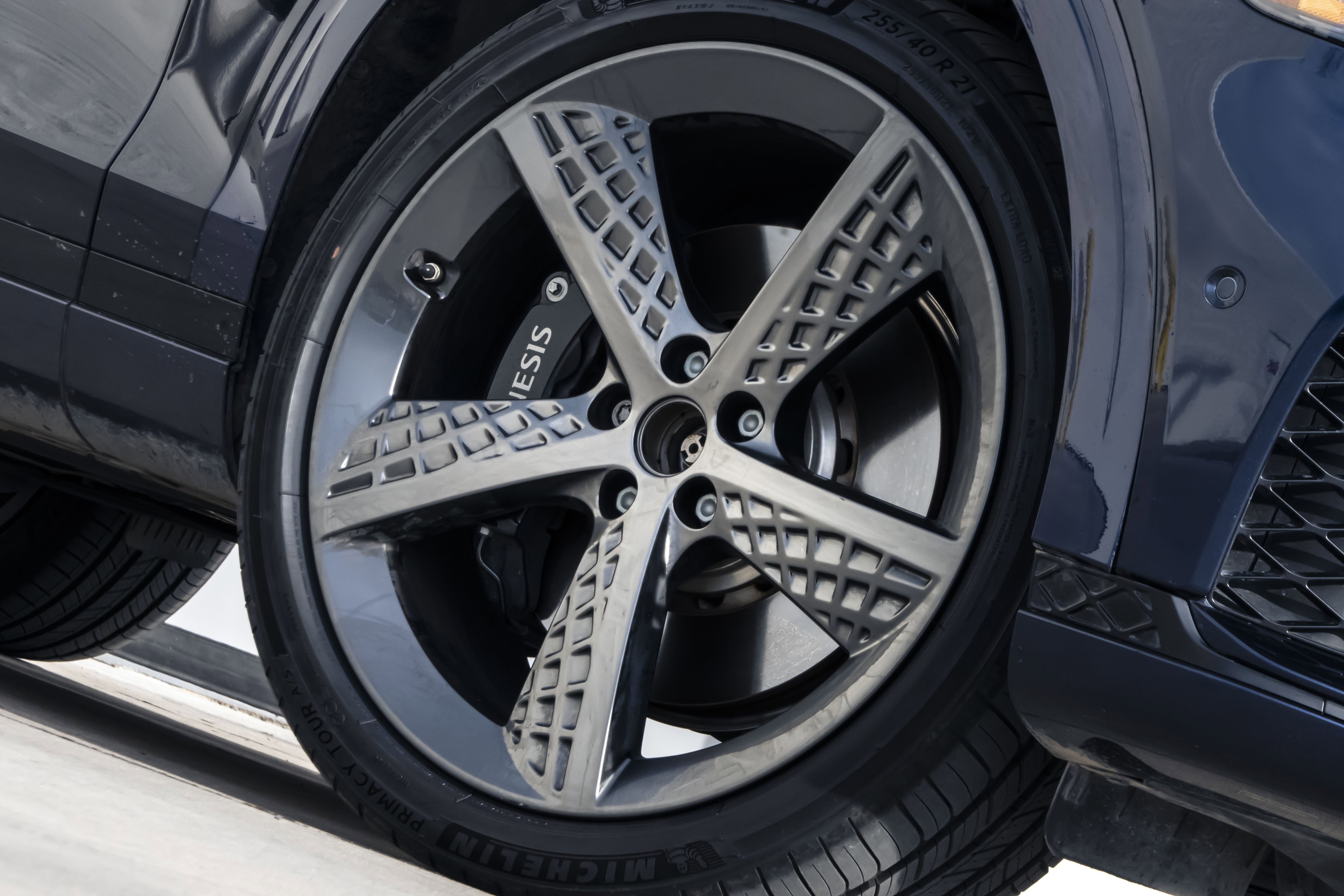 Used 2024 Genesis GV70 3.5T Sport w/ Sport Prestige Package image 9