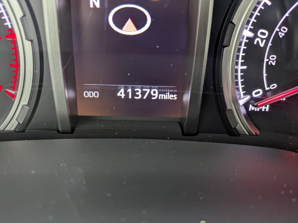 Used 2022 Toyota 4Runner Limited AWD/4WD image 13