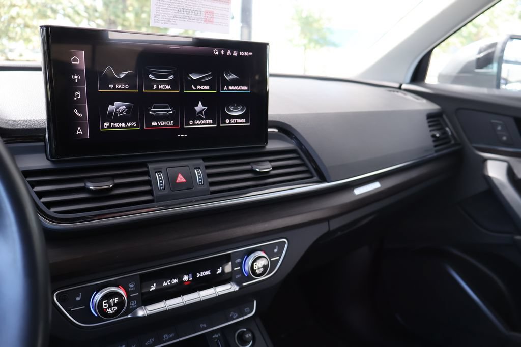 Used 2023 Audi Q5 e Premium w/ Convenience Package AWD/4WD image 26
