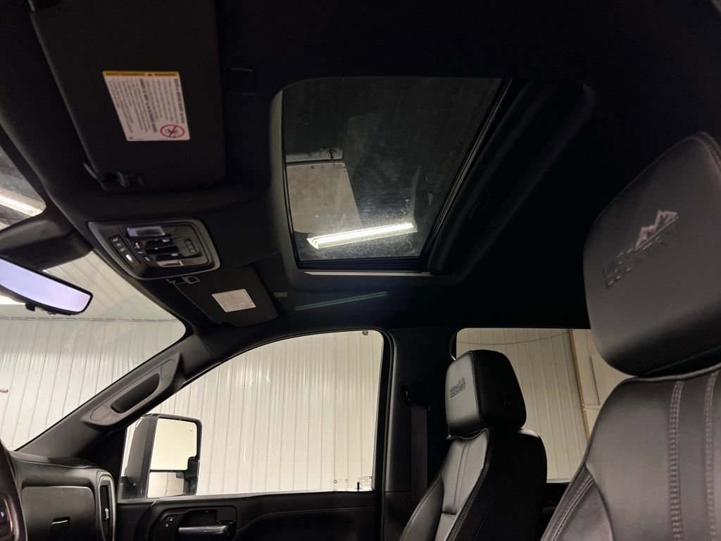 Used 2021 Chevrolet Silverado 3500 High Country w/ Z71 Off-Road Package image 28