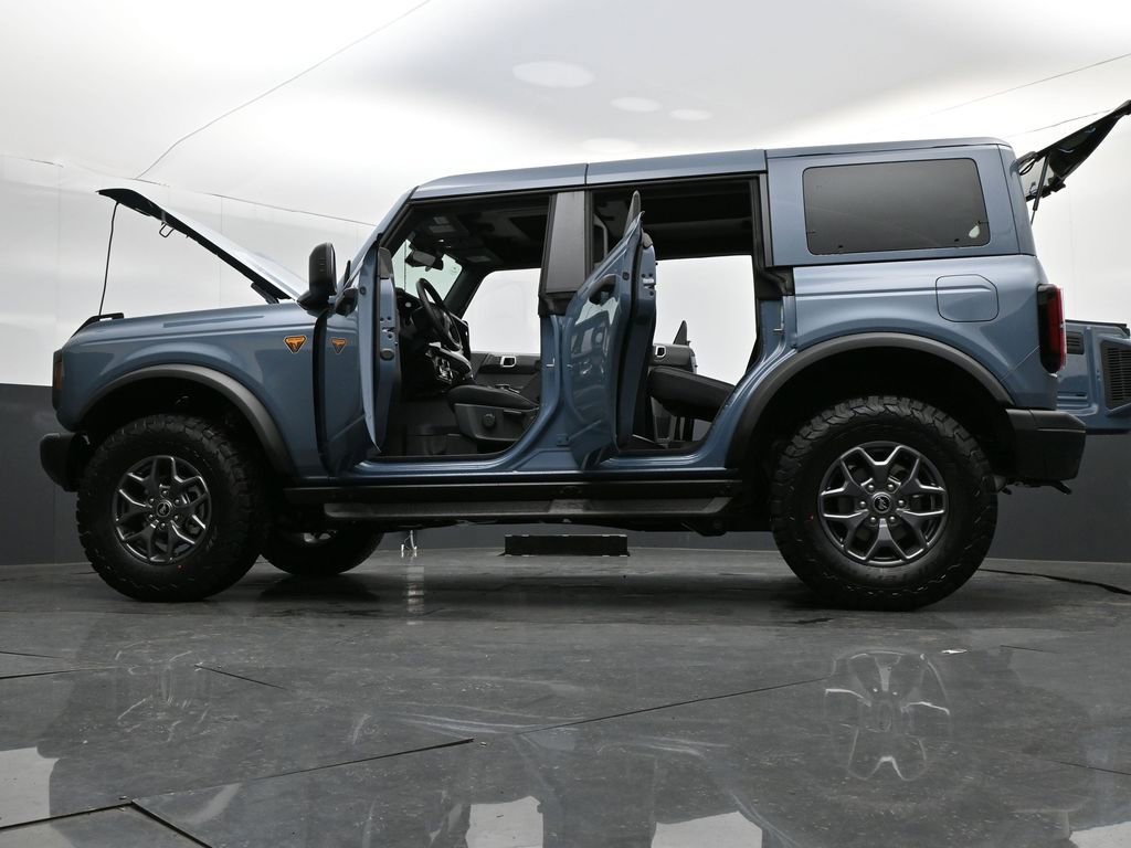 New 2025 Ford Bronco Badlands image 39
