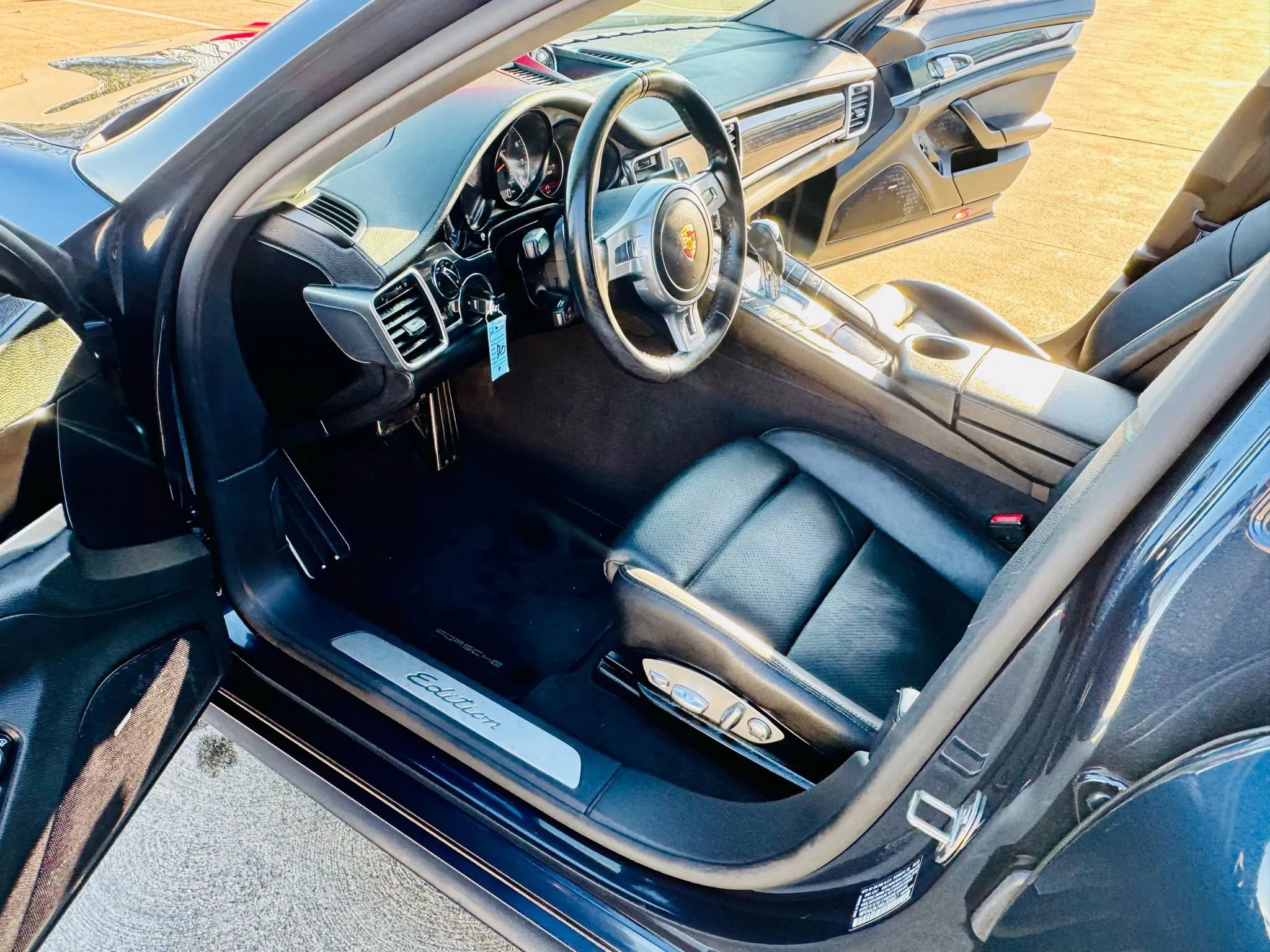 Used 2016 Porsche Panamera Edition image 33