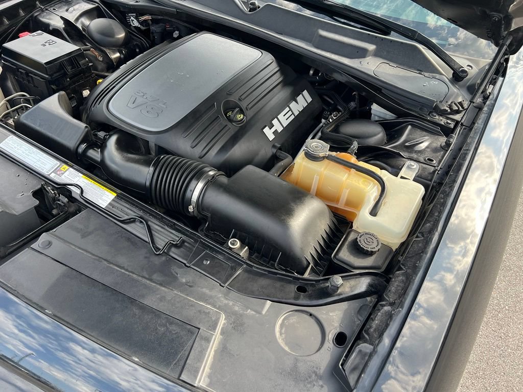 Used 2009 Dodge Challenger R/T w/ Sound Group RWD image 34