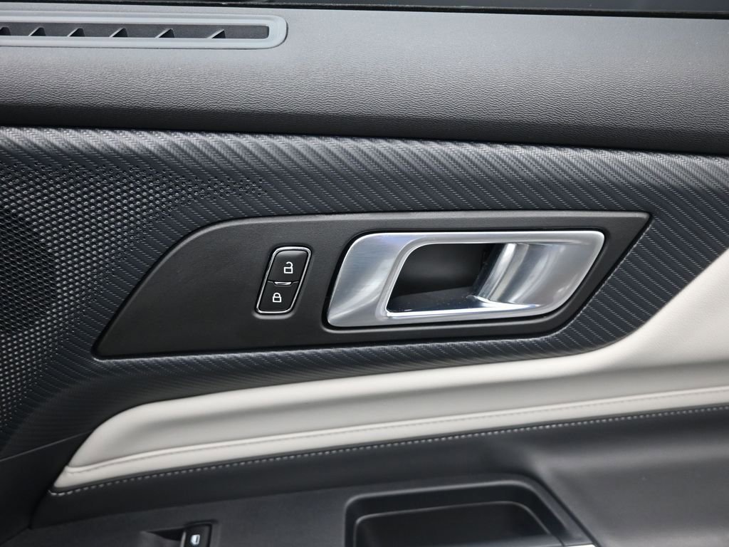 Used 2024 Ford Mustang GT Premium image 26