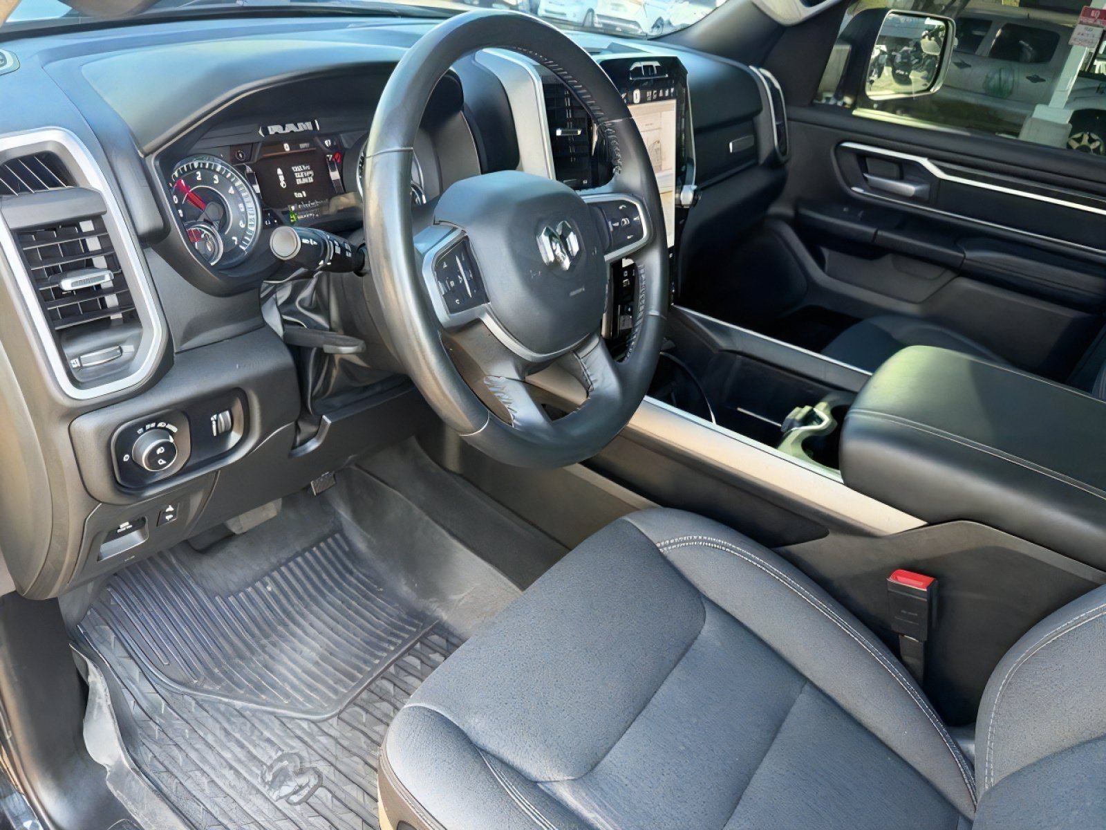 Used 2023 RAM 1500 Big Horn AWD/4WD image 15