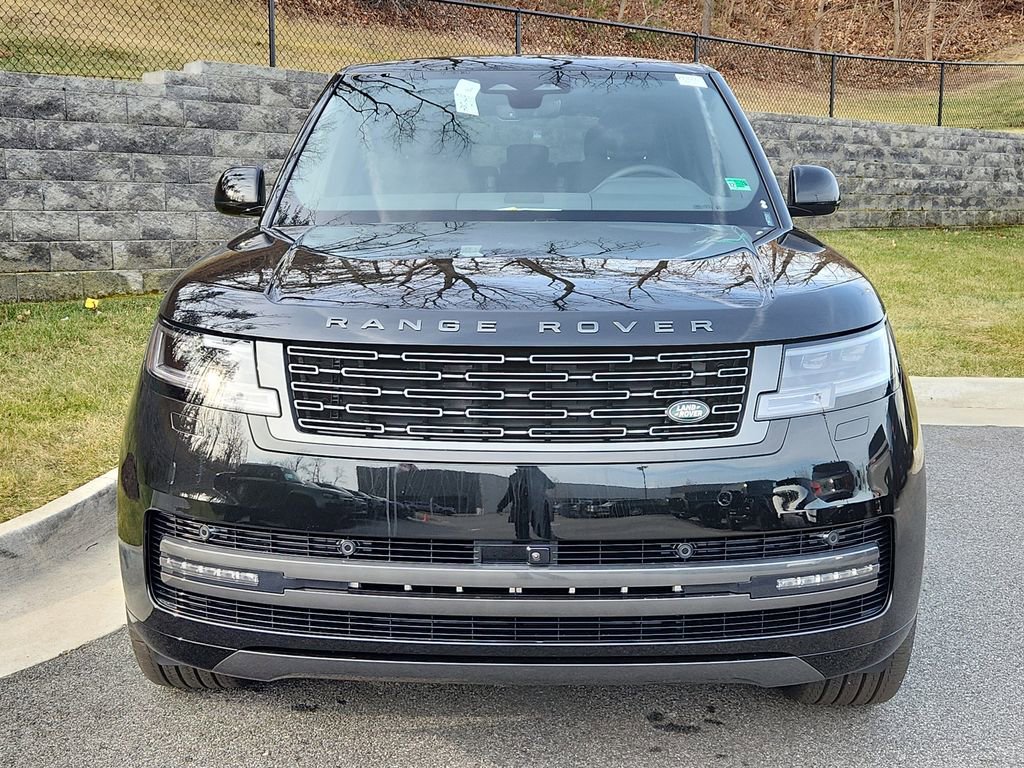 New 2026 Land Rover Range Rover Long Wheelbase SE image 8