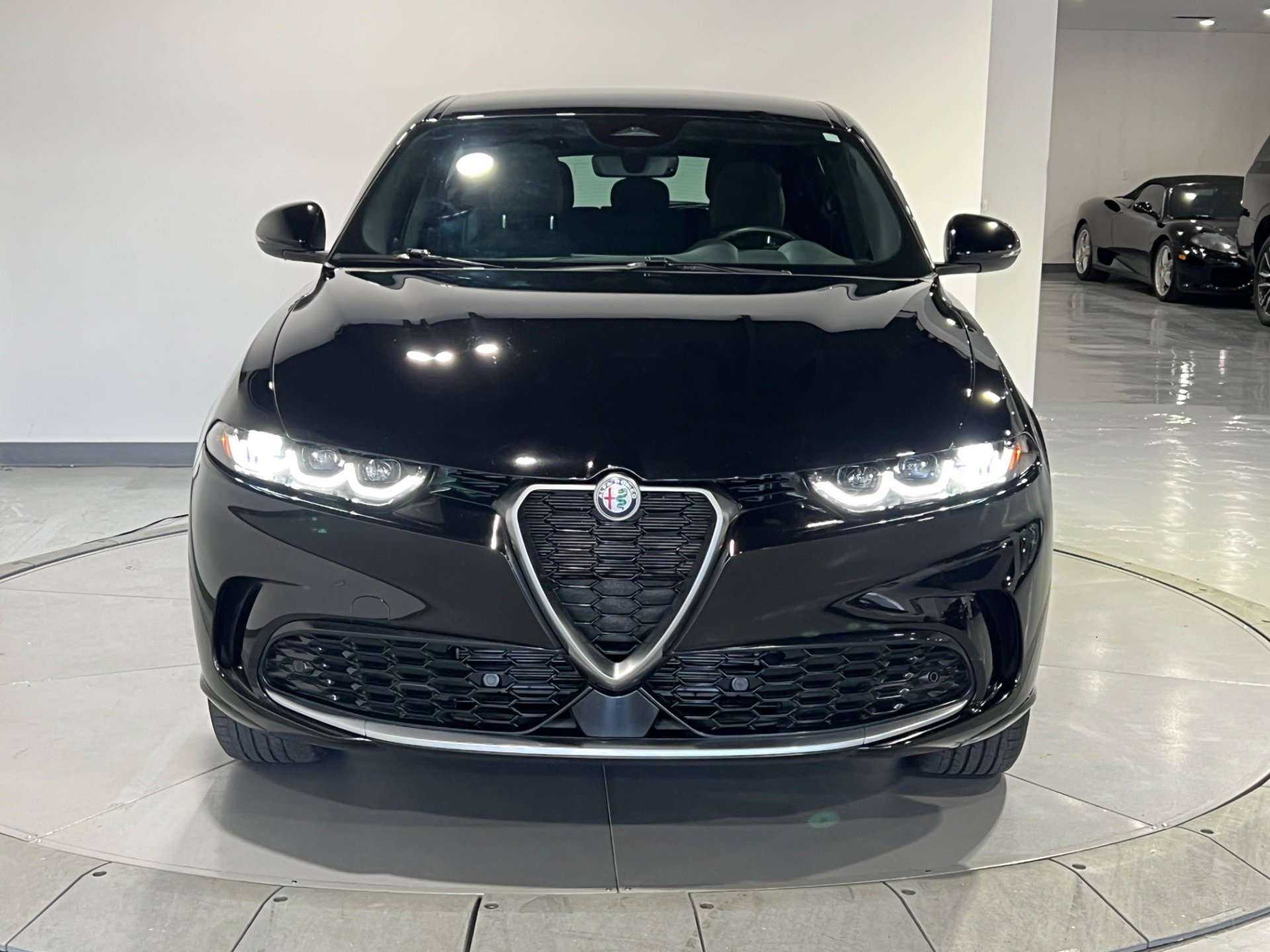 Used 2024 Alfa Romeo Tonale Ti image 4