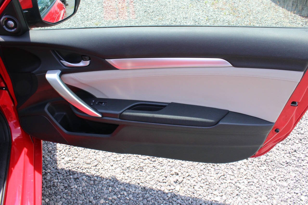 Used 2017 Honda Civic EX-T image 20