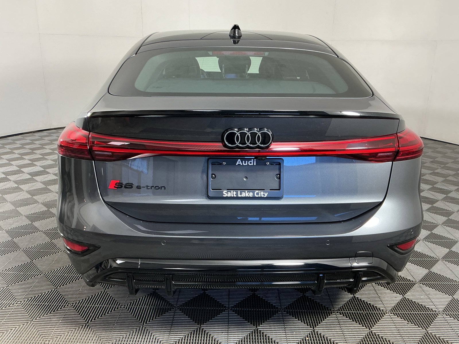 New 2027 Audi S6 e-tron Prestige AWD/4WD image 7