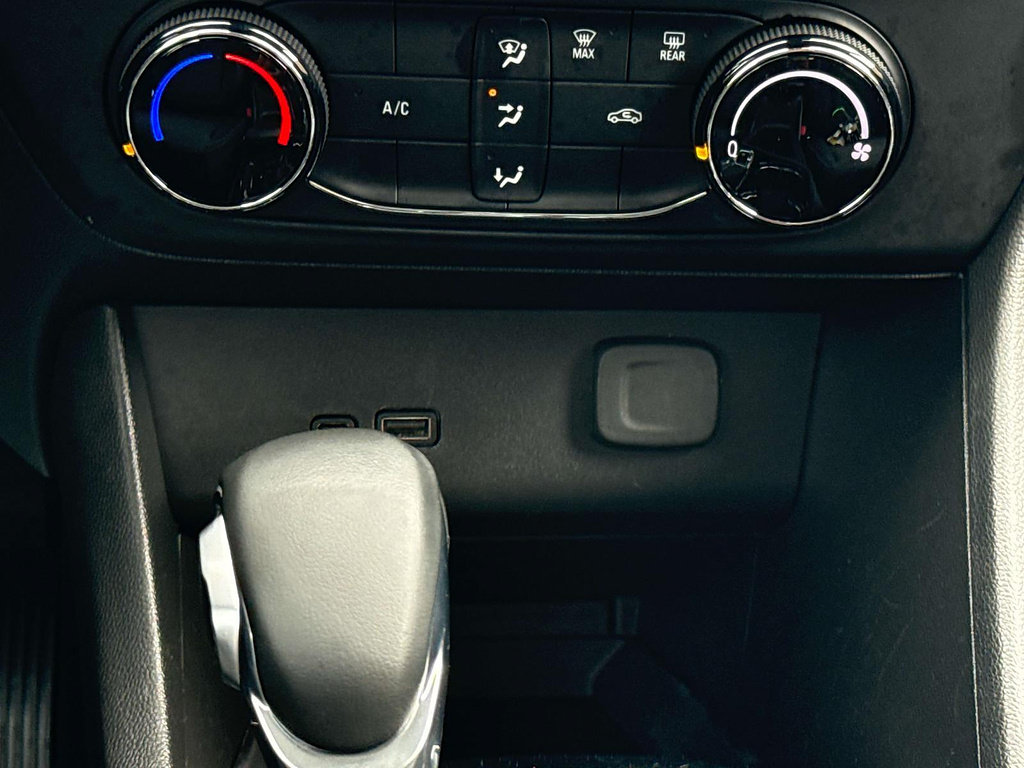 Used 2025 Buick Encore GX Preferred FWD image 18