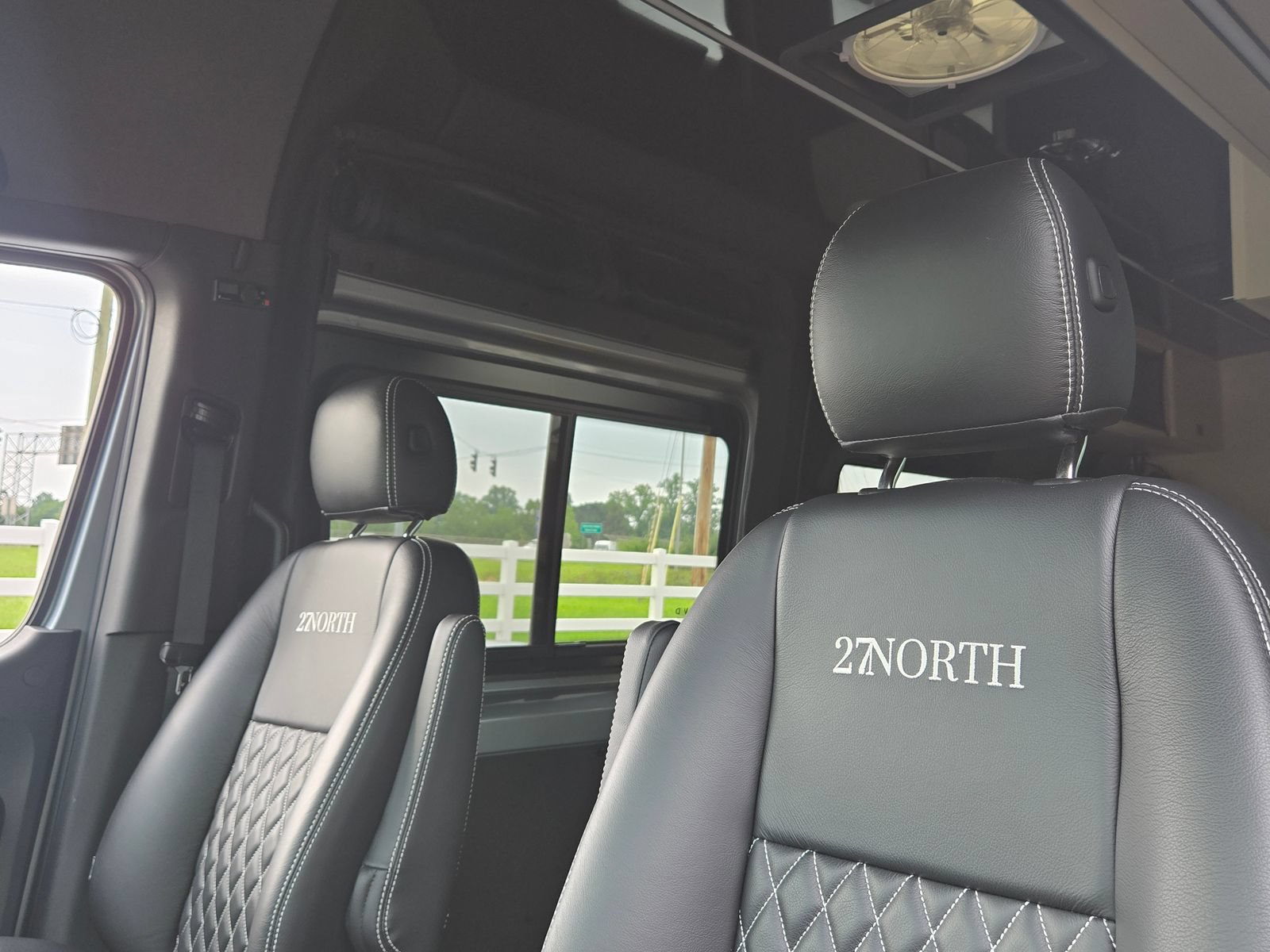 Used 2025 Mercedes-Benz Sprinter 2500 image 13